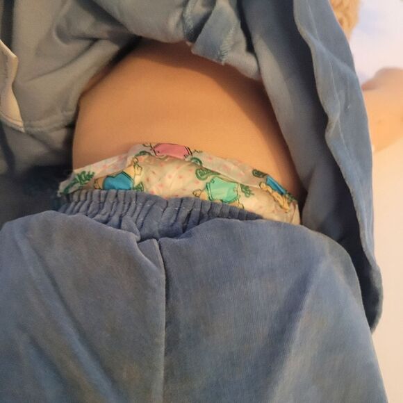 Vintage Cabbage patch kids doll/ diapers/ clothes 1985 Xavier Robert soft body - Picture 3 of 9